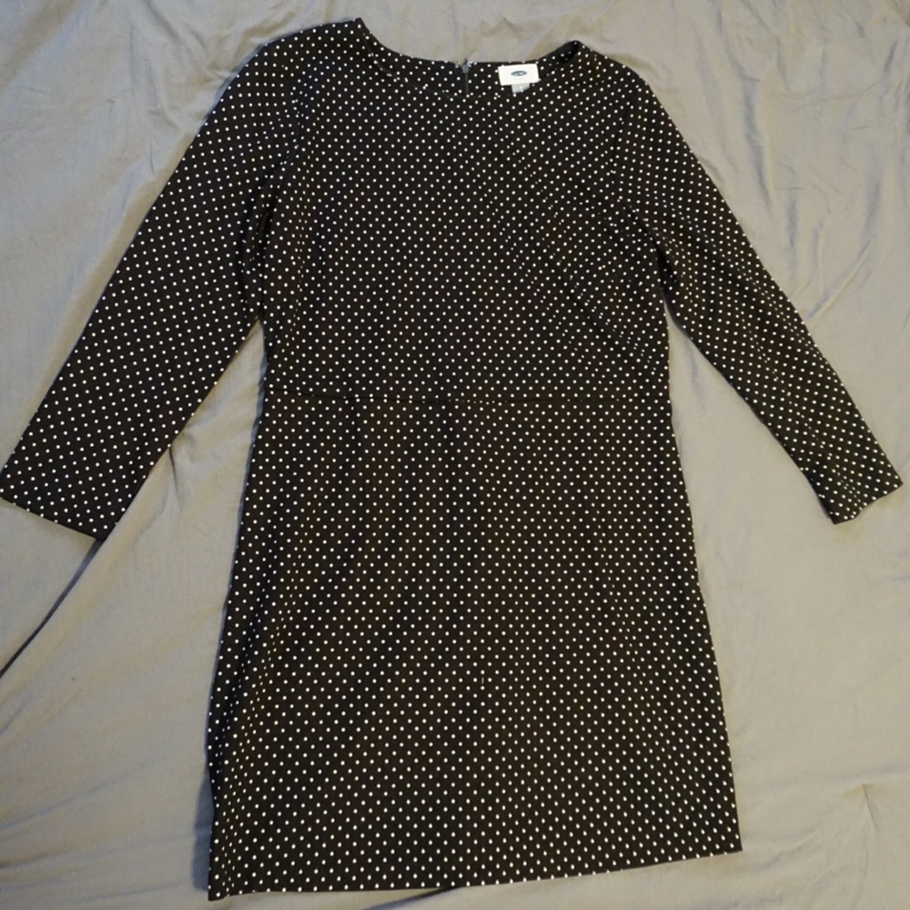 Old Navy Black & White polkadot dress